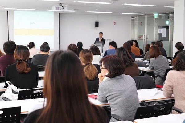 Organiser un séminaire réussi à Perpignan : les clés d'un événement d'entreprise mémorable